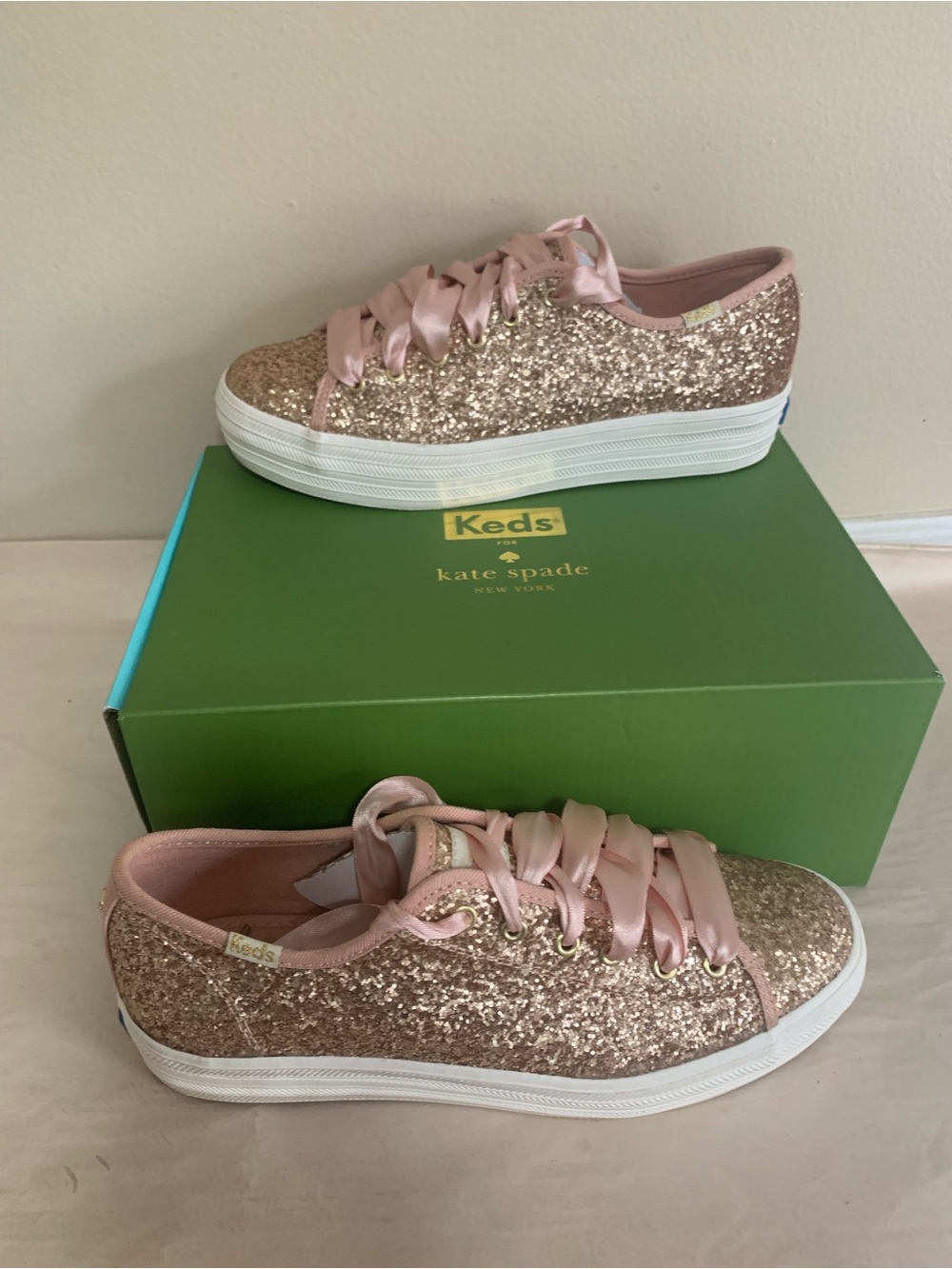 Keds X Kate Spade Glitter Sneakers Pink Rose Gold Size 6.5 Shoes W/ Original Box - Picture 2 of 12